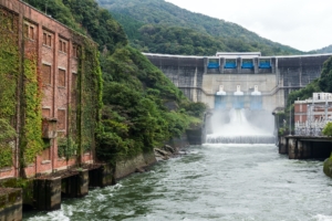 Hidroenergie în acțiune: Descoperă cele mai impresionante centrale hidroelectrice din lume