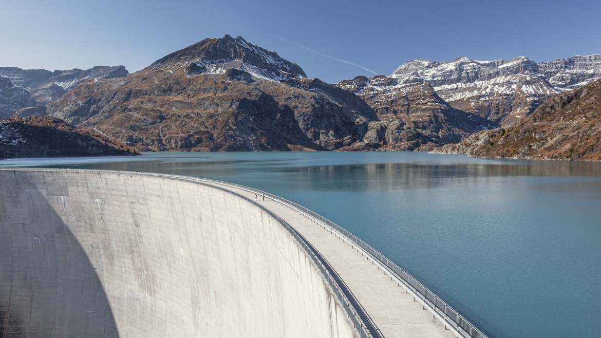 Exemple de centrale hidroelectrice: Transformarea resurselor acvatice în energie verde