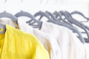 Stil sustenabil: Ghid pentru moda ecodinamică și construirea unei garderobe etice