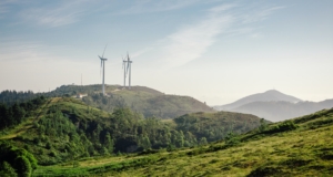 Energie curată și neepuizabilă: Beneficiile tehnologiei eoliene