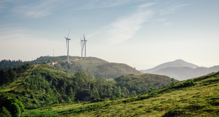 Energie curată și neepuizabilă: Beneficiile tehnologiei eoliene