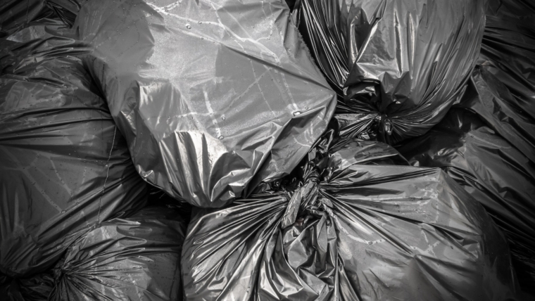 Reducerea deșeurilor și economia circulară: Cum să reciclezi și să refolosești în mod creativ